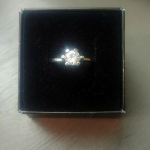 A Crystal ring